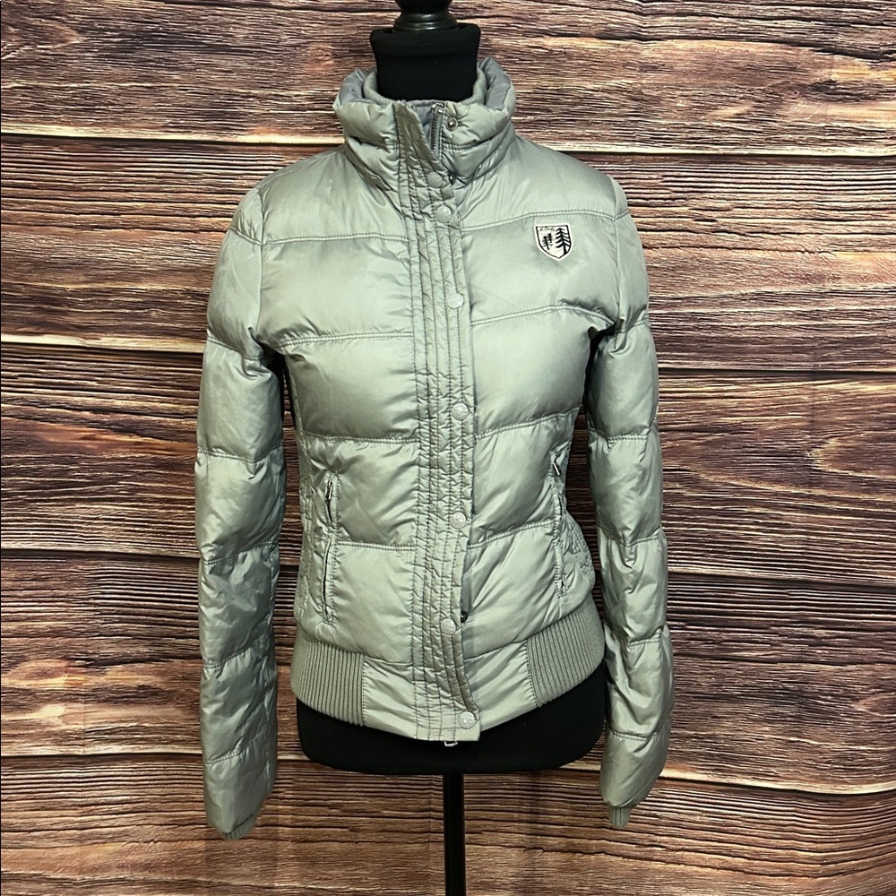 American Eagle Outfitters Vintage Gray Puffer Jacket with Crest Logo | Medium